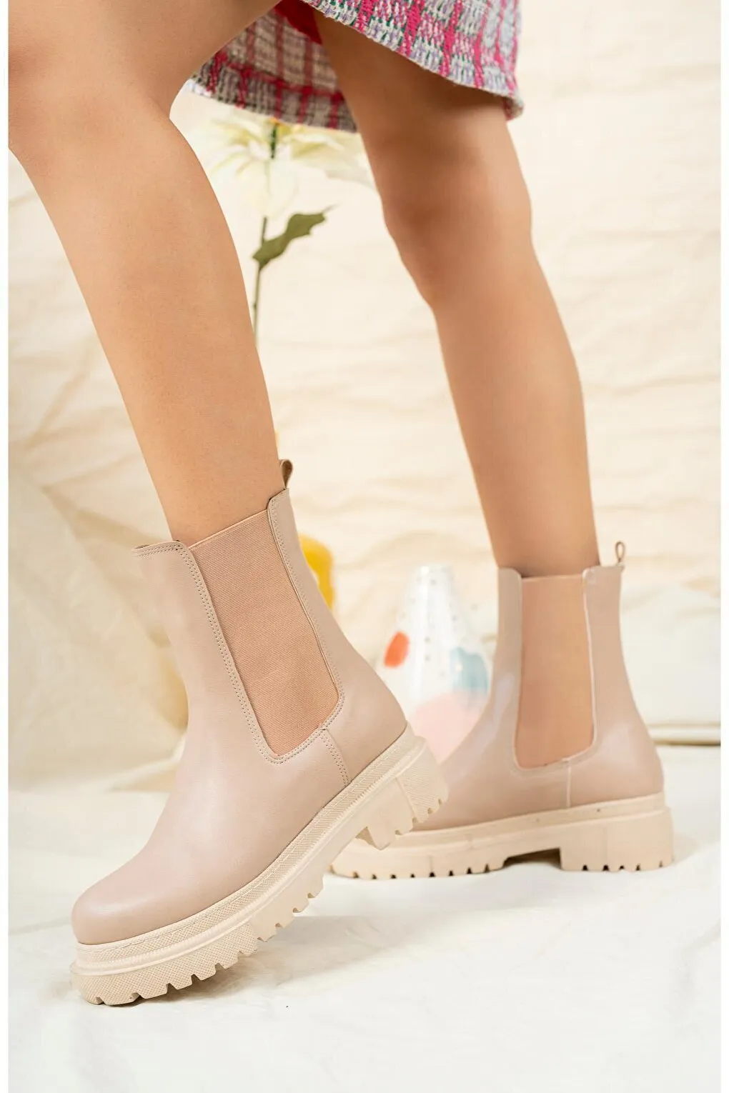 Pamela Women's Thick Sole Boots