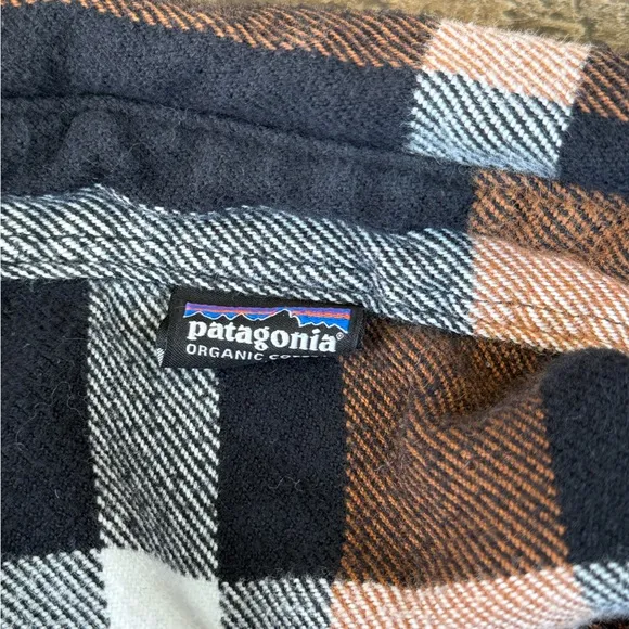 Patagonia Black and Brown Flannel Jacket