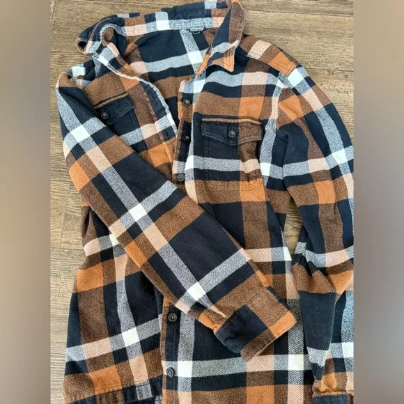 Patagonia Black and Brown Flannel Jacket