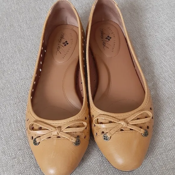 Patricia Nash Bettina leather flat shoes