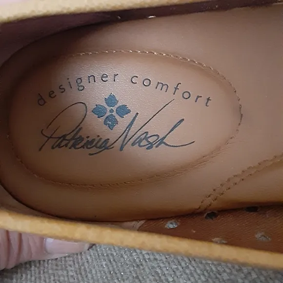 Patricia Nash Bettina leather flat shoes