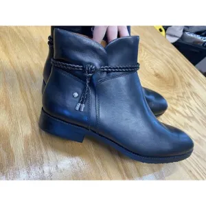 Pikolinos Royal Boots Womens 9.5 Black Leather Side Zip Flat Ankle Round Toe S63