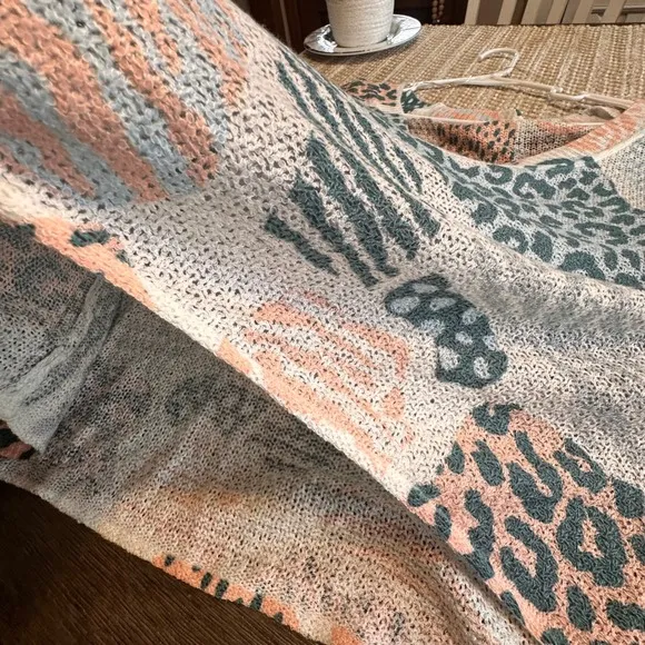 POL Animal Print Poncho Top Lightweight Knit Pullover Bohemian Women's Size L