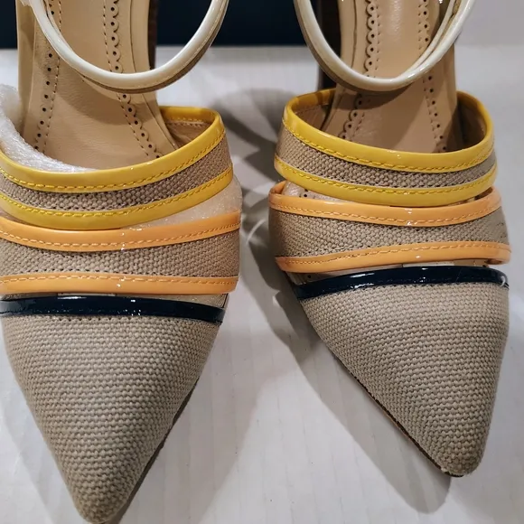 Pour La Victoire Women's Beige and Yellow Heels