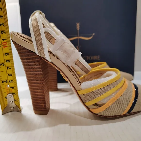 Pour La Victoire Women's Beige and Yellow Heels