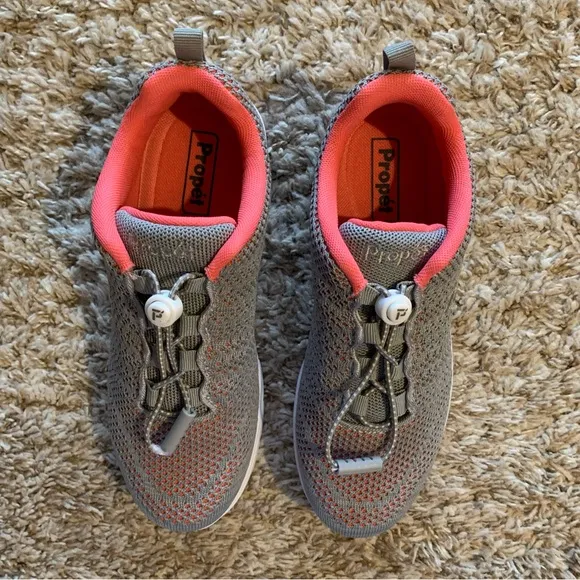 Propet Size 6.5 Wide Coral/Grey Travel Walker EVO Sneaker Shoes New In Box