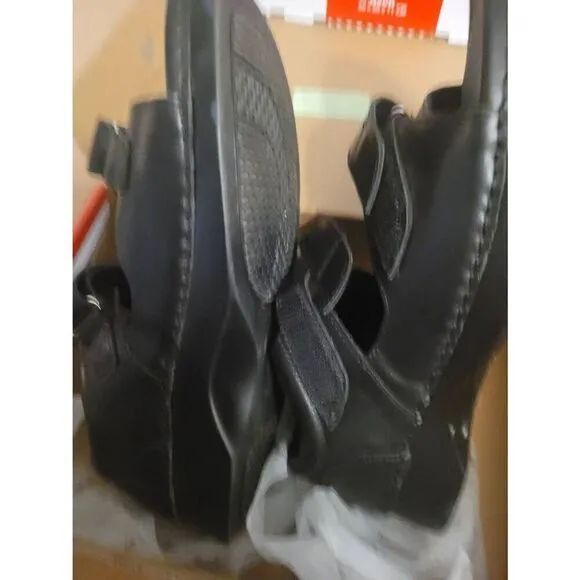 Propet Women's Size 10 wide Pedic walker Sandals Black leather 1in heels Nitb