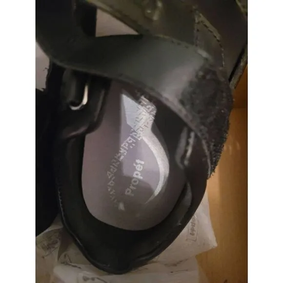 Propet Women's Size 10 wide Pedic walker Sandals Black leather 1in heels Nitb