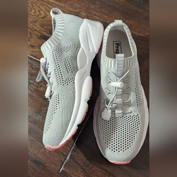 Propét Women's Stability ST Casual Shoes, Women's size 8.0 M. Grey/pink.