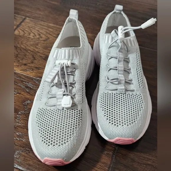 Propét Women's Stability ST Casual Shoes, Women's size 8.0 M. Grey/pink.