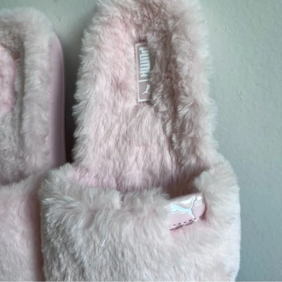 Puma Leadcat YLM Chalk Pink Women's Fluff Slides Size 9 SKU#33103