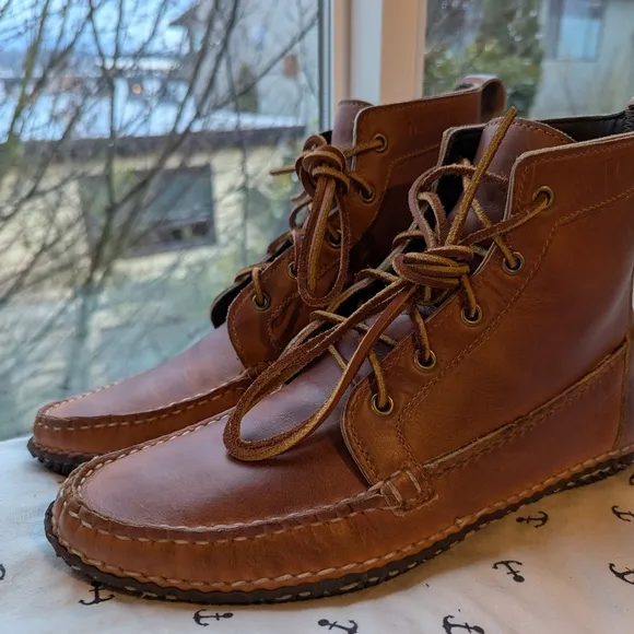 Quoddy Leather Camp Boots - size 10