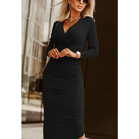 Red Ruched V-Neck Long Sleeve Dress