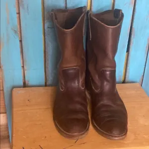 Red Wing 1155 Pecos soft toe 11” size 12D slip resistant brown Leather Boots