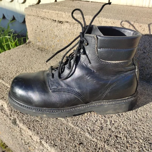 RED WING 2410 Tech Toe Work Boots Size 8 EE (Wide) Black ANSI Z41 PT91 MI/75...