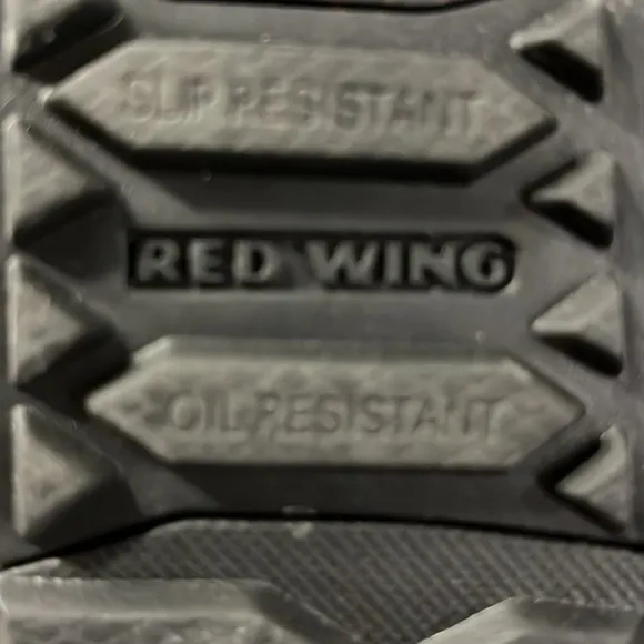 Red Wing Athletic Aluminum Toe Work Shoe Size 13 D.