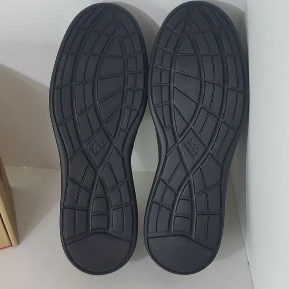 Red Wing Shoes Women's Leather Slip On Work Shoe Black Size 9B Style 8330