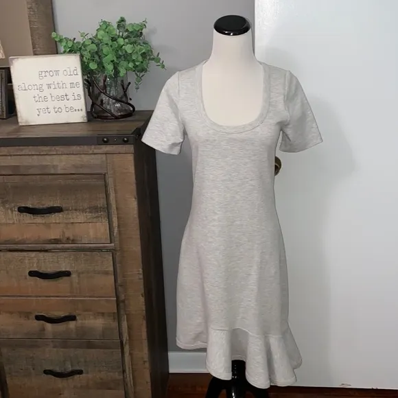 Reiss Camilla Dress in grey with asymmetrical ruffled hem excellent condition  S