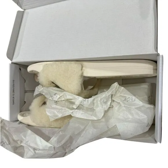 Revolve APL: Athletic Propulsion Labs Womens Shearling Slides - Pristine/Almond