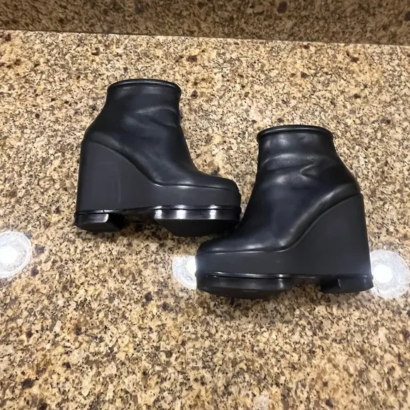 Robert Clergerie Sarlah Back Leather Platform Wedge Heel Ankle Boots sz 5.5