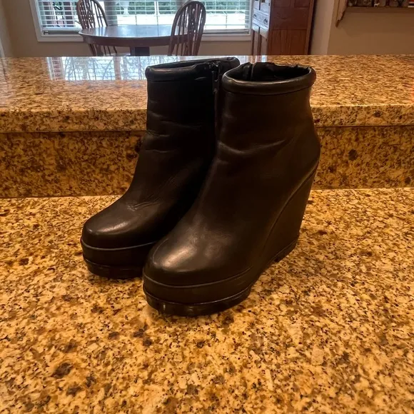 Robert Clergerie Sarlah Back Leather Platform Wedge Heel Ankle Boots sz 5.5