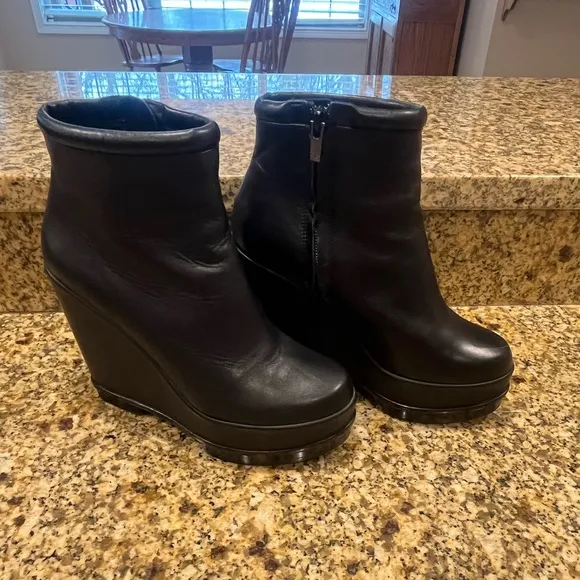 Robert Clergerie Sarlah Back Leather Platform Wedge Heel Ankle Boots sz 5.5
