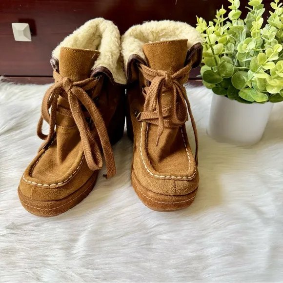 Rocket Dog Bonfire Tan Suede Lace-Up Wedge Boots with Faux Shearling Lining