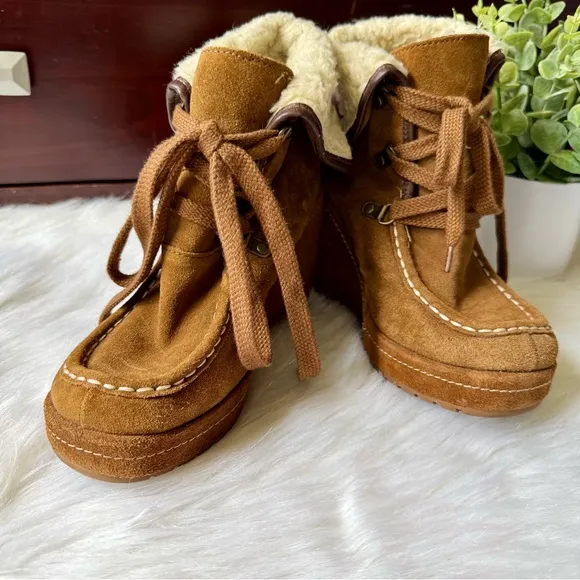 Rocket Dog Bonfire Tan Suede Lace-Up Wedge Boots with Faux Shearling Lining