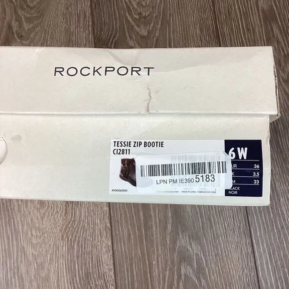 ROCKPORT Tessie Bootie Womans Black Flat Boots Zippper‎ US 6 W