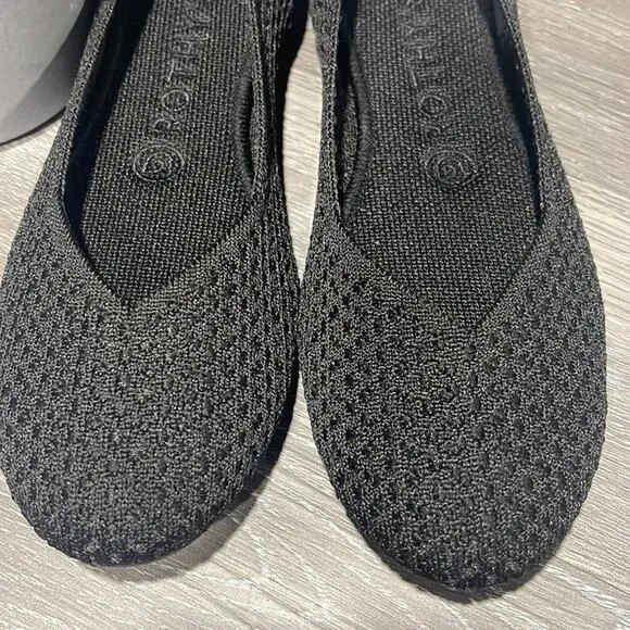 Rothys honeycomb round toe size 8 flat shoes