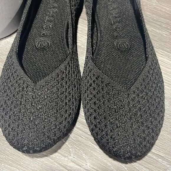 Rothys honeycomb round toe size 8 flat woman’s shoes