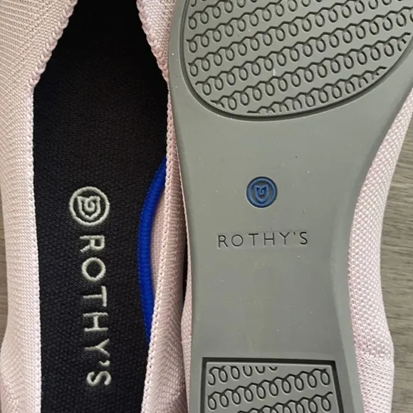 Rothys petal pink size 7.5 woman’s pointed flat