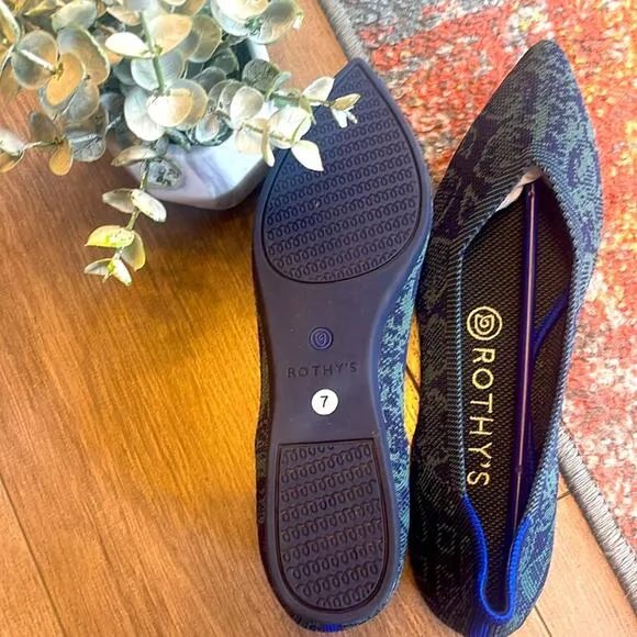 Rothy’s point emerald green snake size 7 woman’s flat shoes