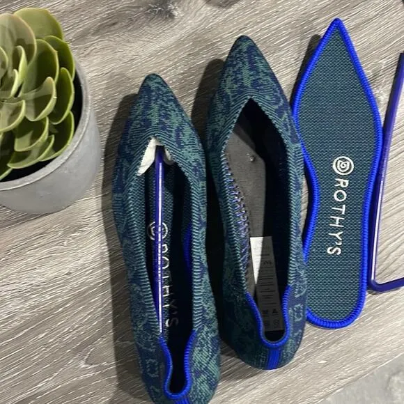 Rothy’s point emerald green snake size 7 woman’s flat shoes