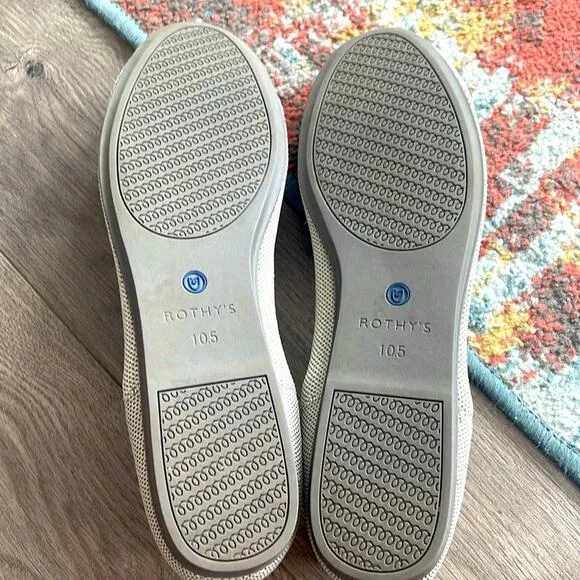 Rothy’s round toe size 10.5 light gray woman’s flat shoes