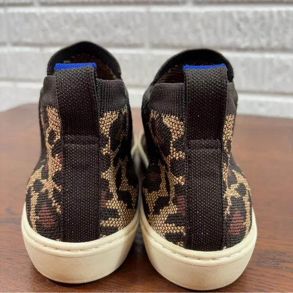 Rothys The Chelsea Wildcat Leopard Print Slip On Ankle Shoes Knit Boots Size 8.5