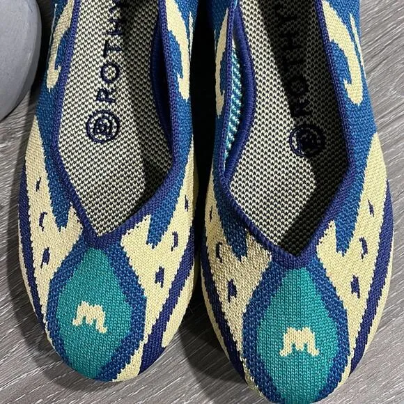 Rothy’s the round toe Moroccan blue size 5.5 woman’s flat shoes