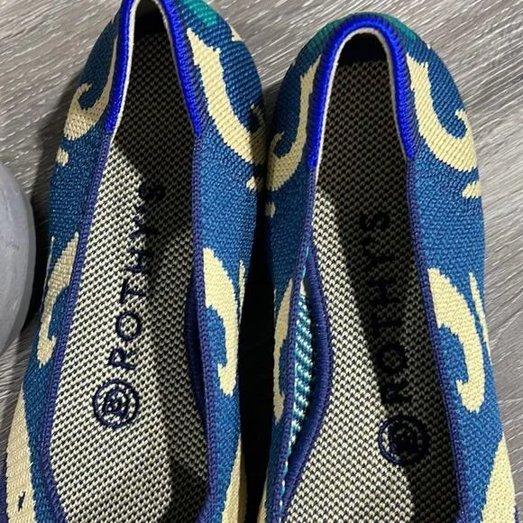 Rothy’s the round toe Moroccan blue size 5.5 woman’s flat shoes