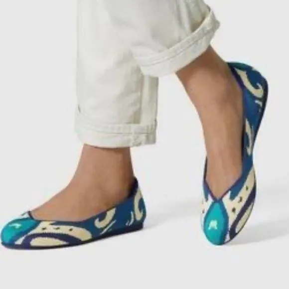 Rothy’s the round toe Moroccan blue size 5.5 woman’s flat shoes