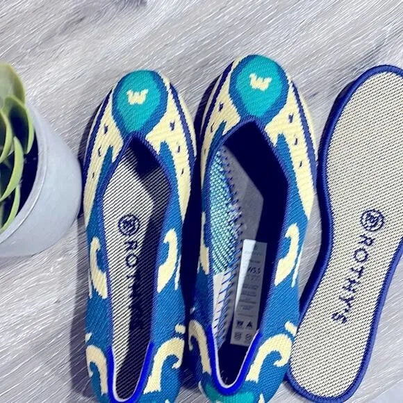 Rothy’s the round toe Moroccan blue size 5.5 woman’s flat shoes