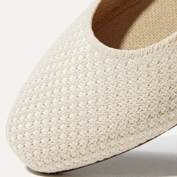 Rothy's The Square Wrap Color: Blanc Size: 9.5