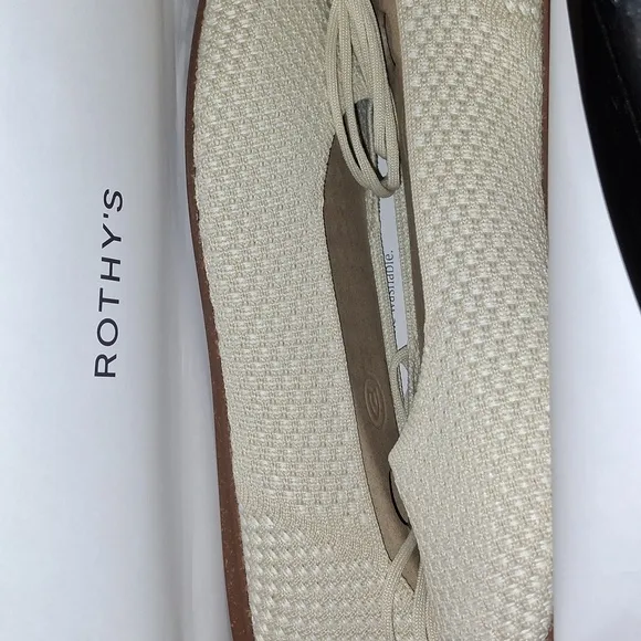 Rothy's The Square Wrap Color: Blanc Size: 9.5