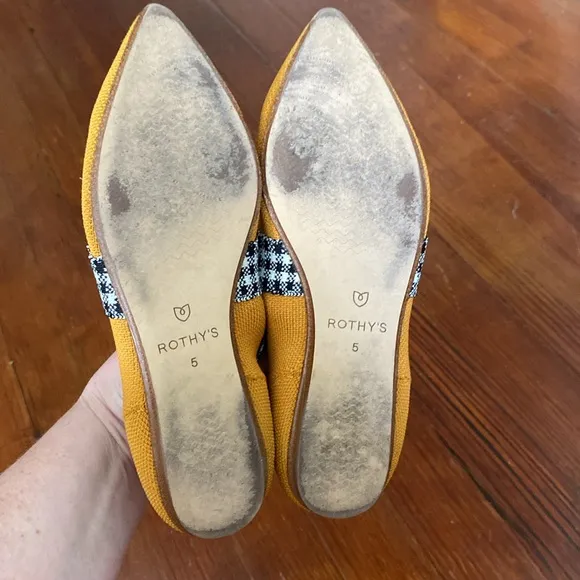 Rothy’s Women’s Yellow black and white flats with tie size 5