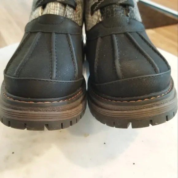 Roxy Hail Ya Black Alpine Collection Winter Snow Boots Plaid Sturdy NWOT Sz 7