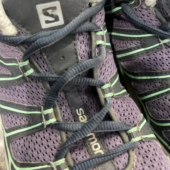 Salomon Hiking Shoes woman’s size 7.5
