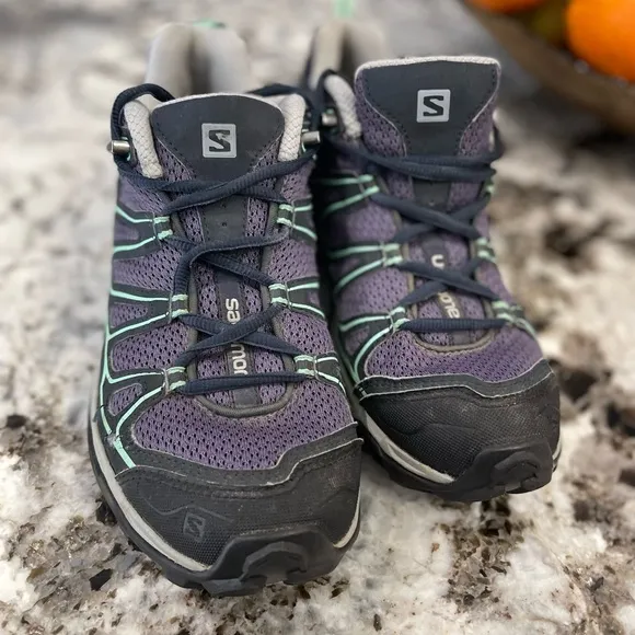 Salomon Hiking Shoes woman’s size 7.5