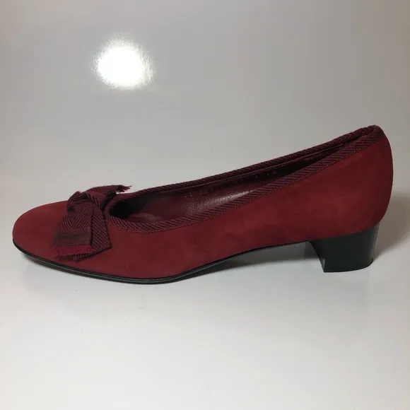 Salvatore Ferragamo Classic Bow Flat Sz 7 A