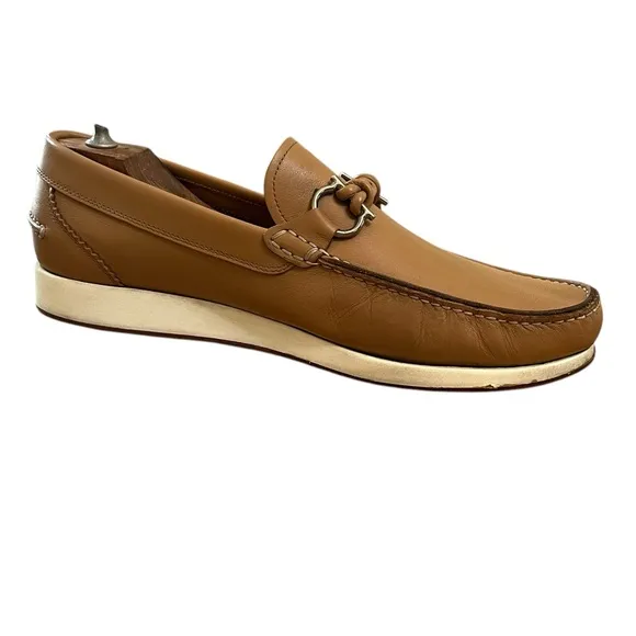 Salvatore Ferragamo Men's Tan Leather Gancini Buckle Deck Shoes Size 10 Roomy