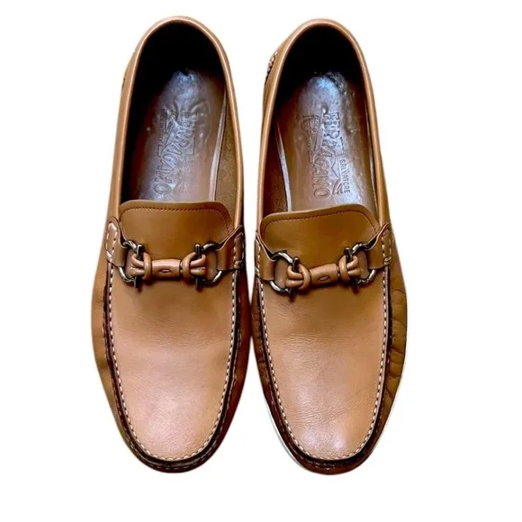Salvatore Ferragamo Men's Tan Leather Gancini Buckle Deck Shoes Size 10 Roomy