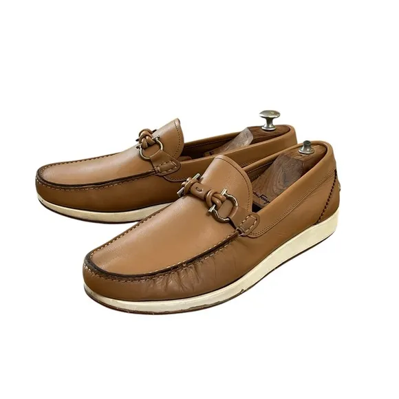 Salvatore Ferragamo Men's Tan Leather Gancini Buckle Deck Shoes Size 10 Roomy